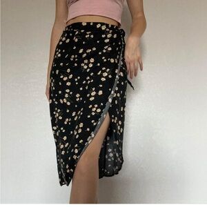 American Eagle Outfitters Black Cream Wrap Slit Midi Skirt